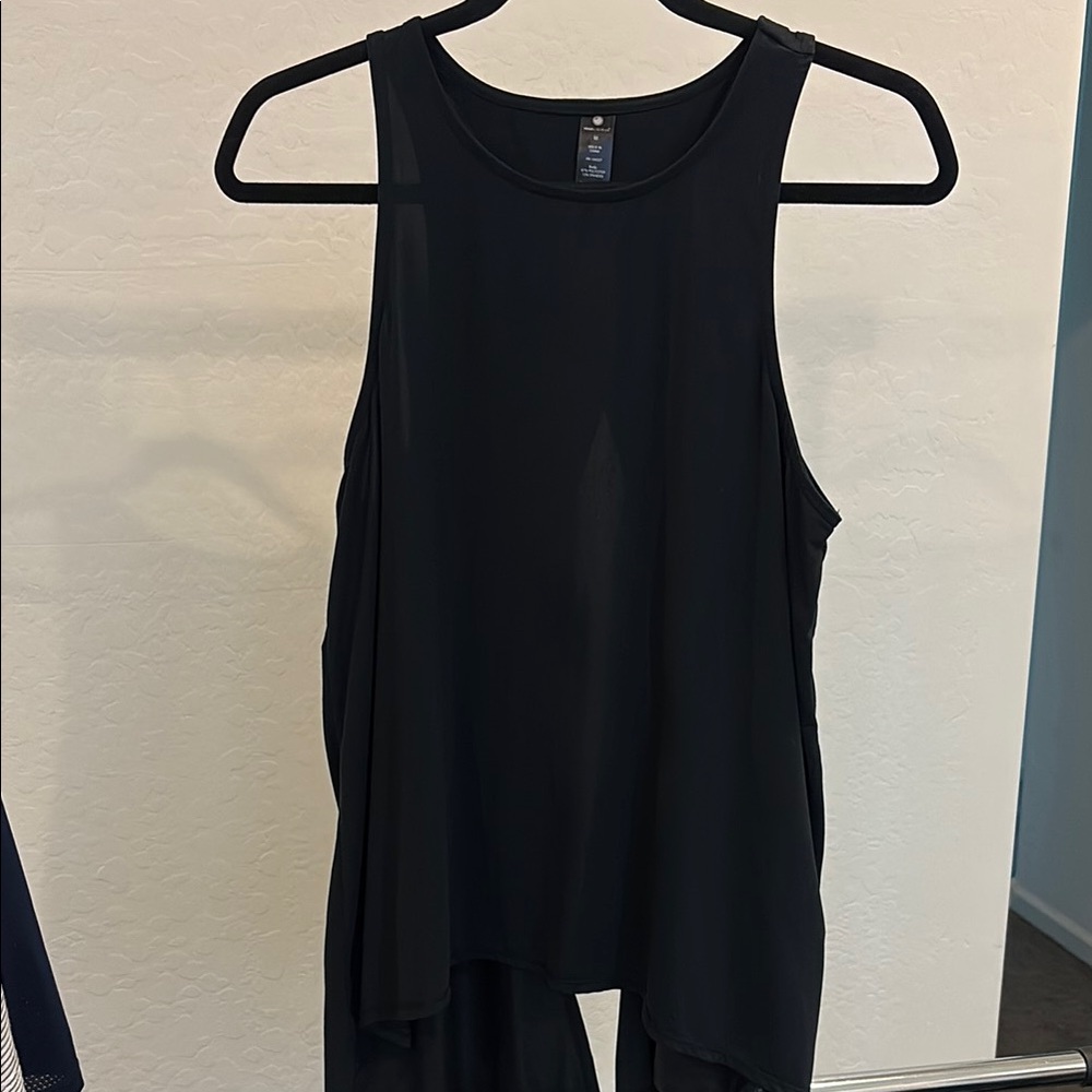 Yogalicious Black Asymmetrical Tank Top with Crew Neckline
